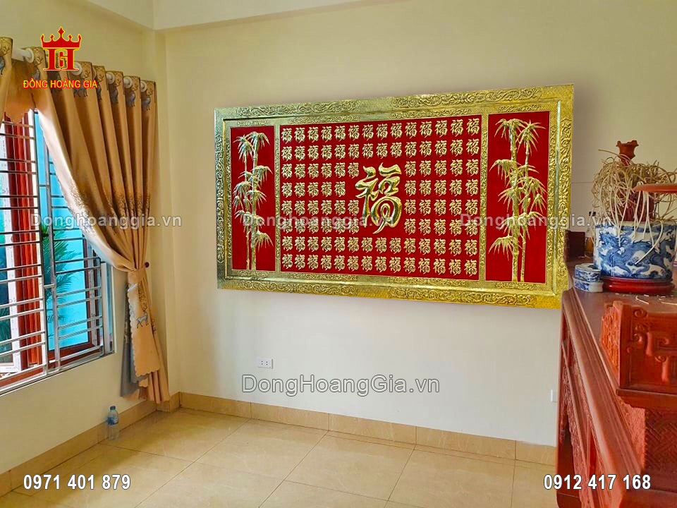 Tranh chữ bách phúc mạ vàng thích hợp bày trí phòng thờ sang trọng